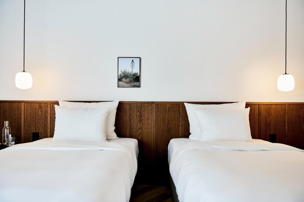 Hotel Karl August - A Neighborhood 4*